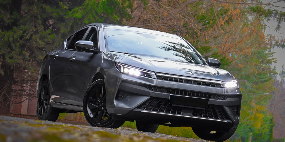 نقد و بررسی خودرو کی ام سی KMC J7